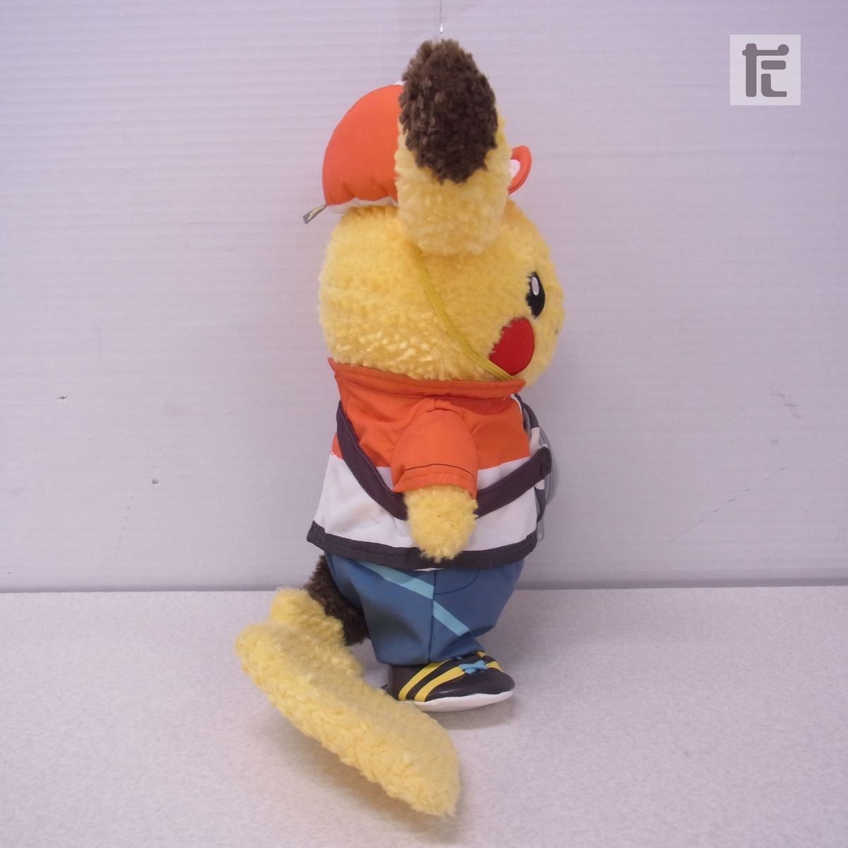 ポケモンセンター Pikachu's Closet ピカチュウ ぬいぐるみ+主人公
