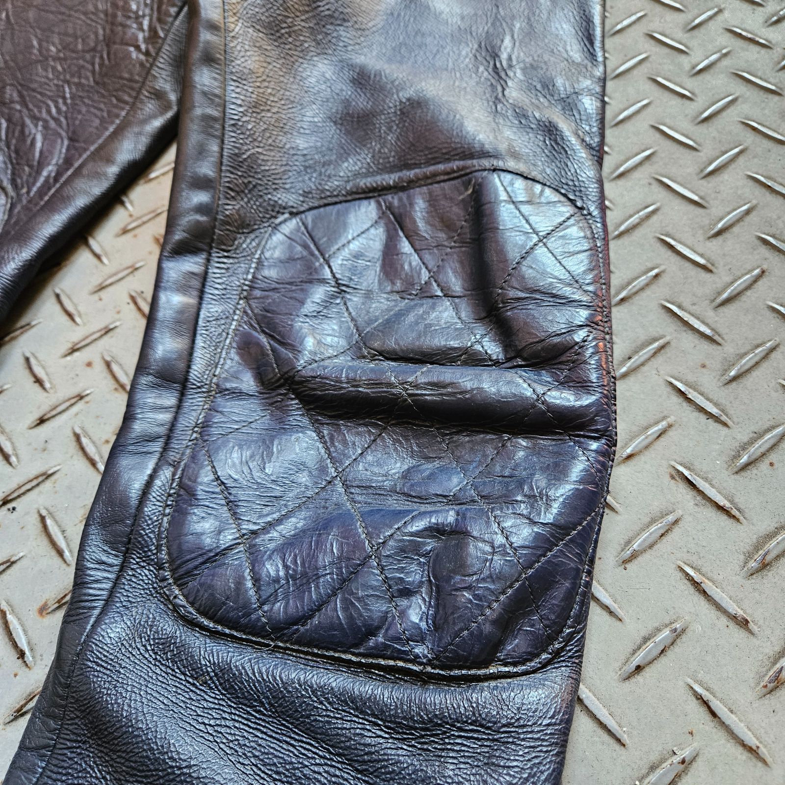70s [LEWIS LEATHERS] Motorcycle Leather Trousers - メルカリ