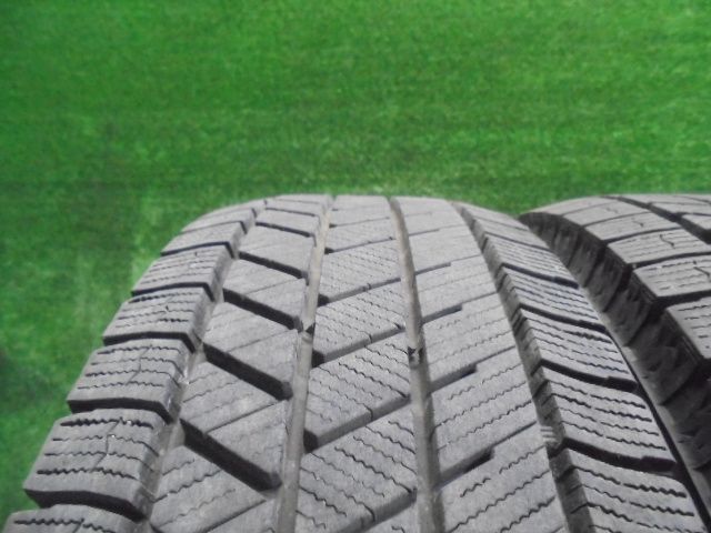 5FN521 R33 バリ山 175 70R14 ブリヂストン ブリザックVRX3 14インチスタッドレスタイヤ4本セット