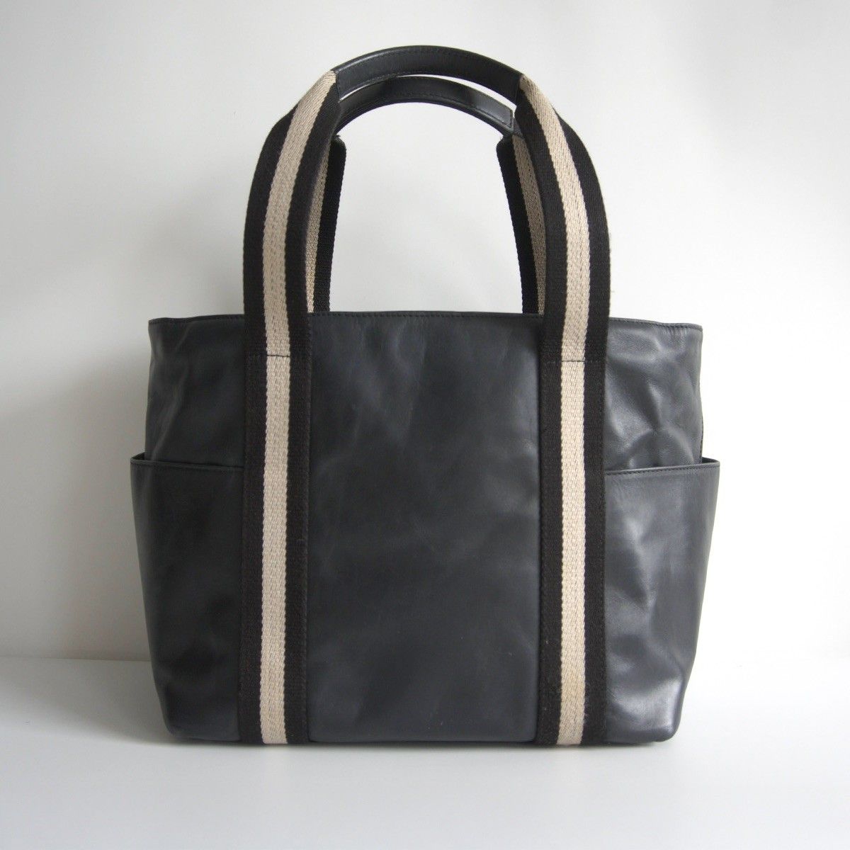 美品】BALLY 【レザー トートバッグ】ブラック バッグ トレイン