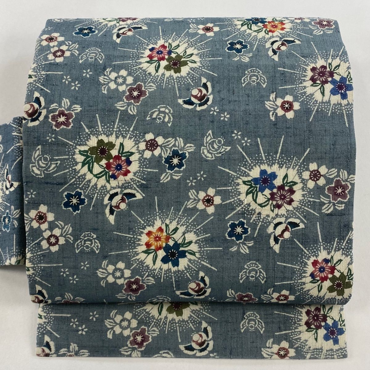 バイセル 着物 名品 名古屋帯 銀色 丸文 鳥 草花 桜 金糸 箔 正絹 ☆☆☆☆ 美品 名古屋帯 優品 短冊 草花 銀糸 箔 灰白 正絹 中古 美品