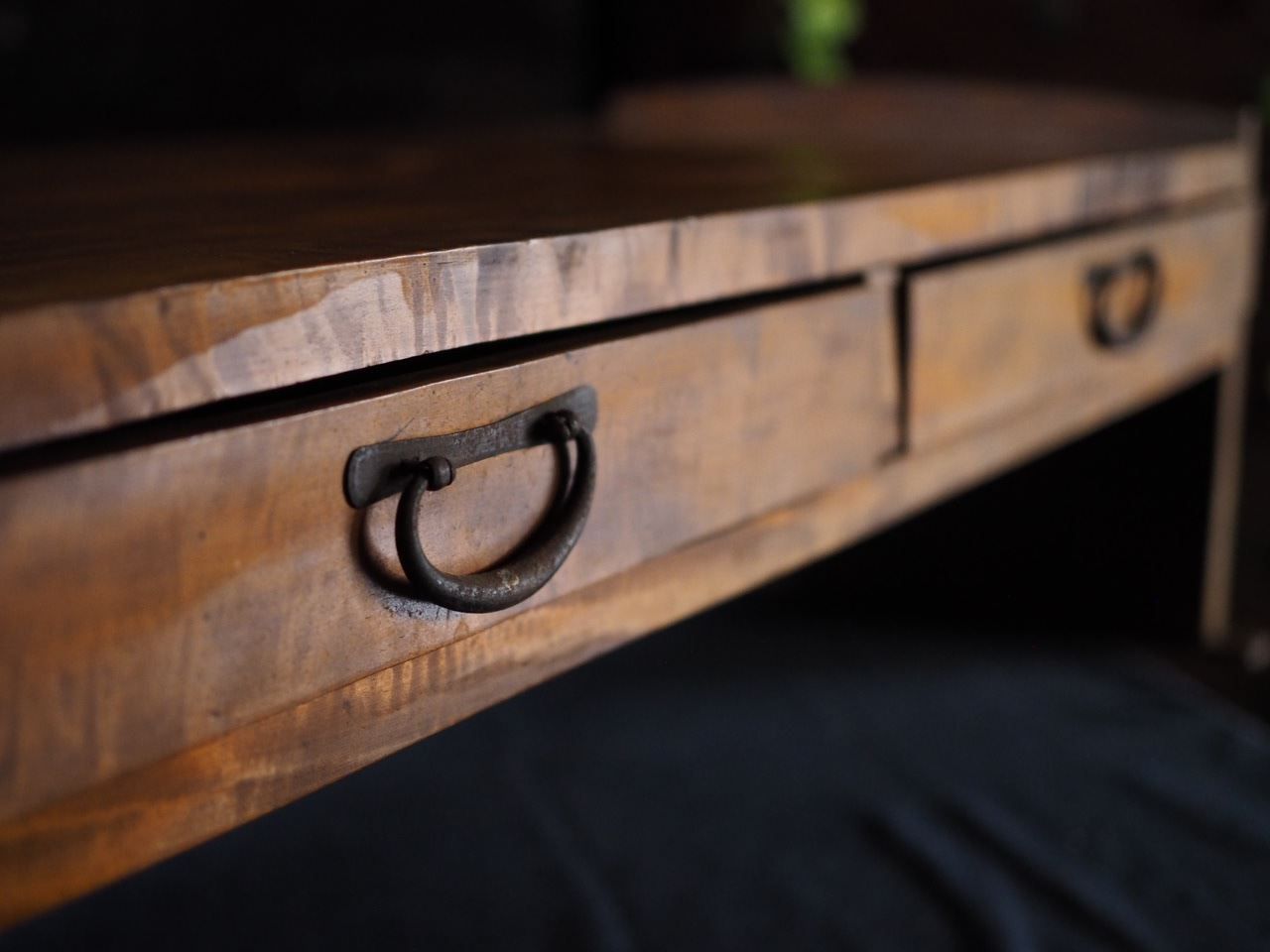 100年前の紅葉材天板書斎机 大正15年 古録展 送料無料 品番F4486