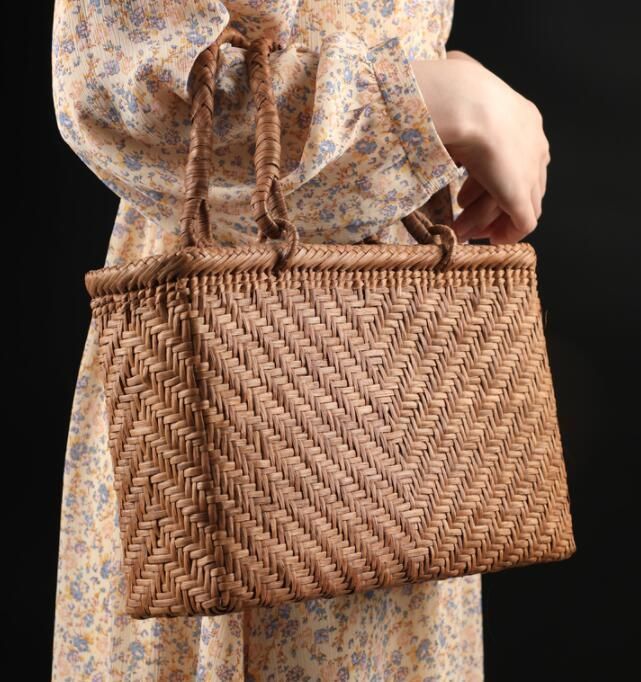 ♡新品未使用 山葡萄手編みカゴバッグ♡ 新品未使用】職人手作り良品 山葡萄かごバッグ 手編み山葡萄籠