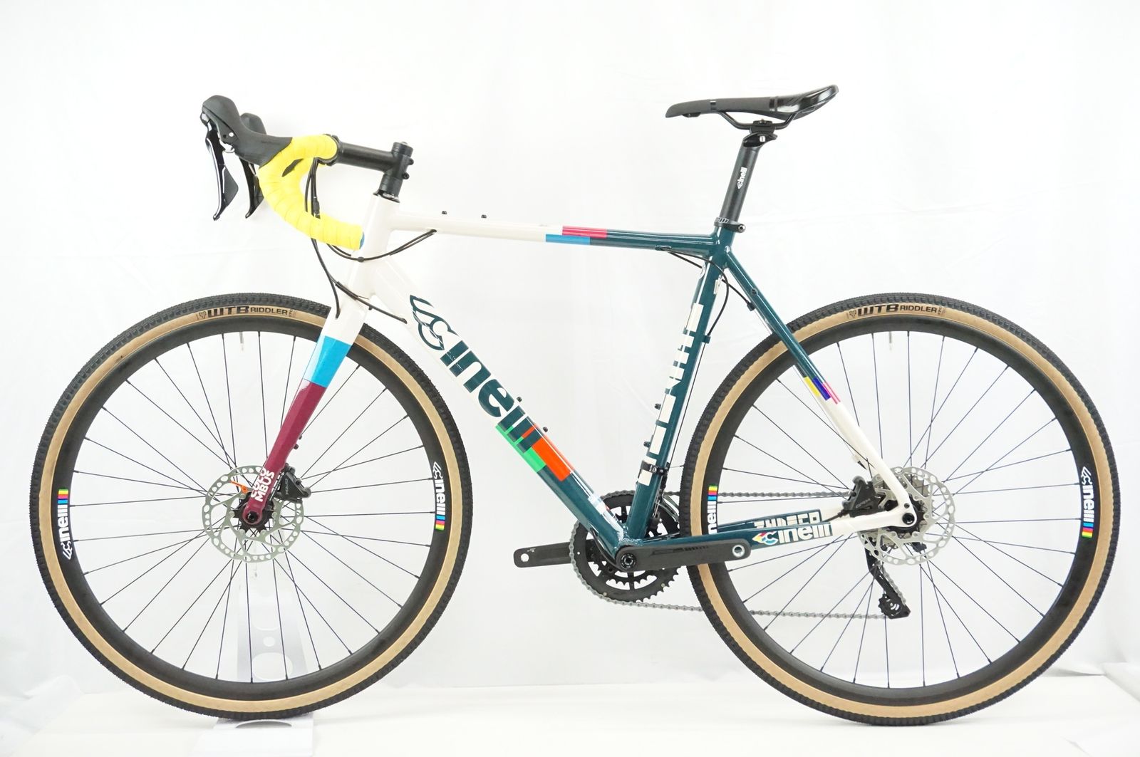 CINELLI 「チネリ」 ZYDECO GRX 2024年モデル グラベルロード