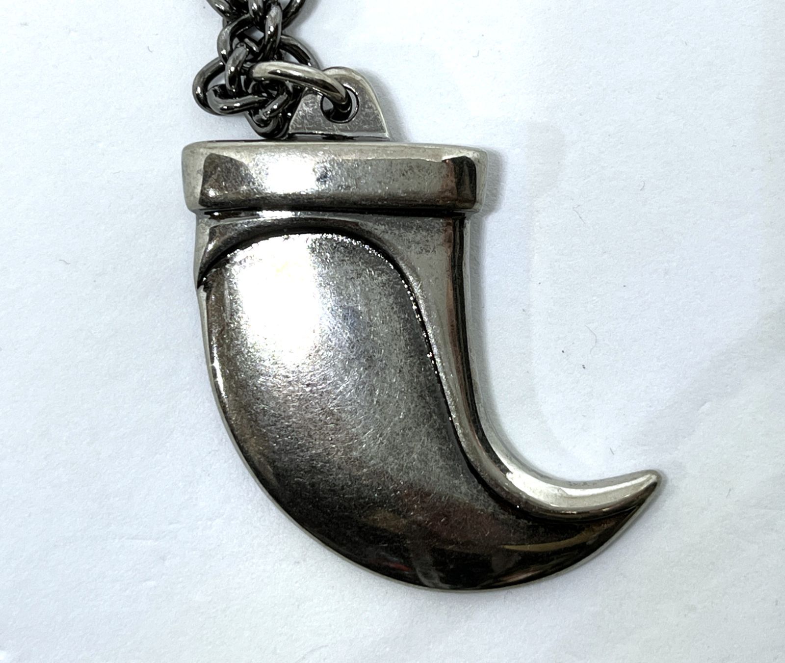 ダークビッケンバーグのネックレス　DIRKBIKKEMBERGS アーカイブ 7ac4870545464013ad95a43c08bef2