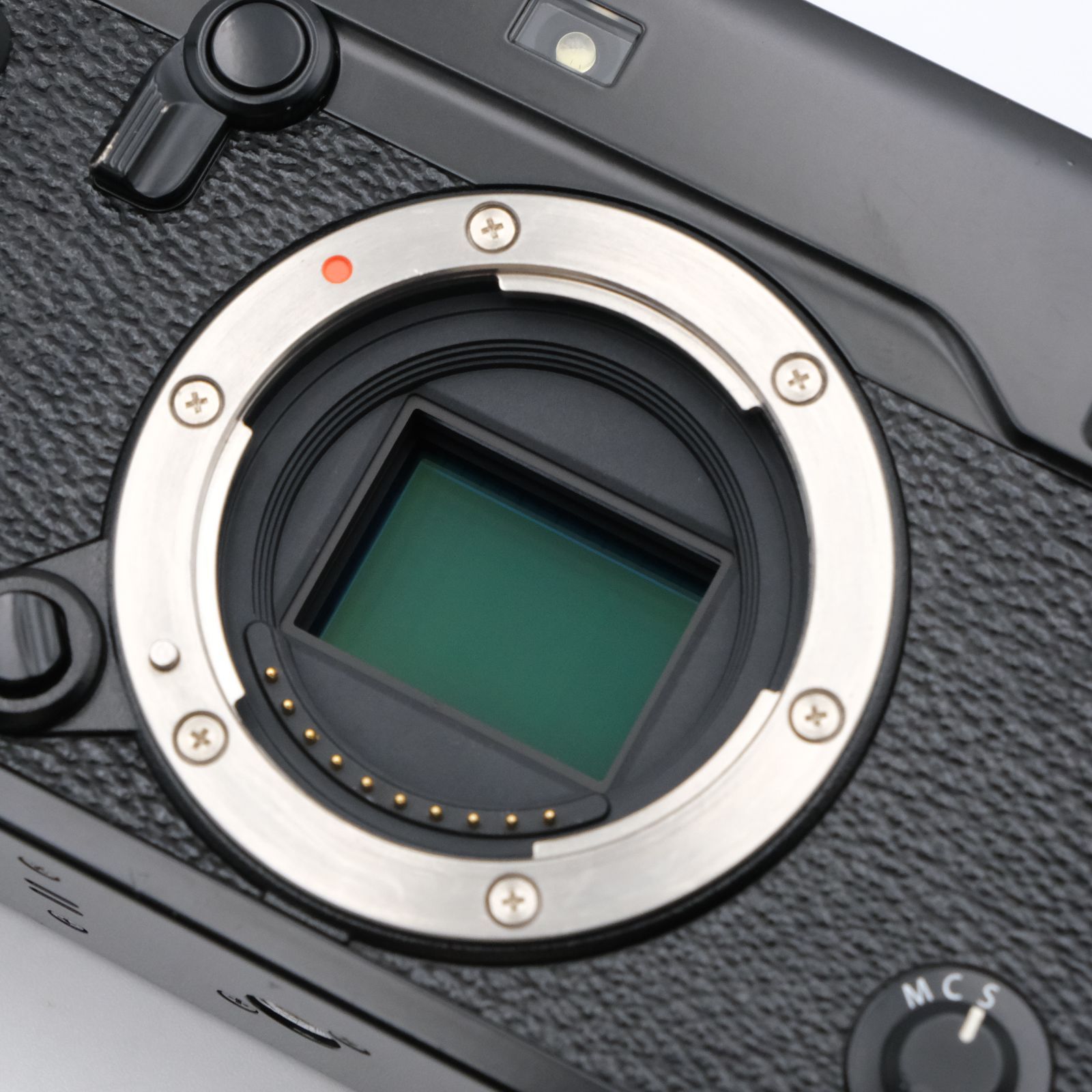 【良品】Fujifilm x-pro2 本体+充電器 シャッター枚数 3,365 良品】Fujifilm x-pro2 本体+充電器 シャッター枚数 3,365