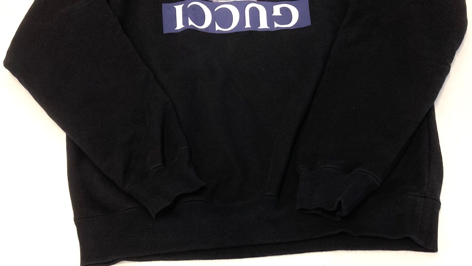 すぐ届く GUCCI グッチ ロゴ 人気 フーディー/パーカー ブラック GUCCI - GUCCI グッチ パーカー XS 黒 【古着】【中古】【送料