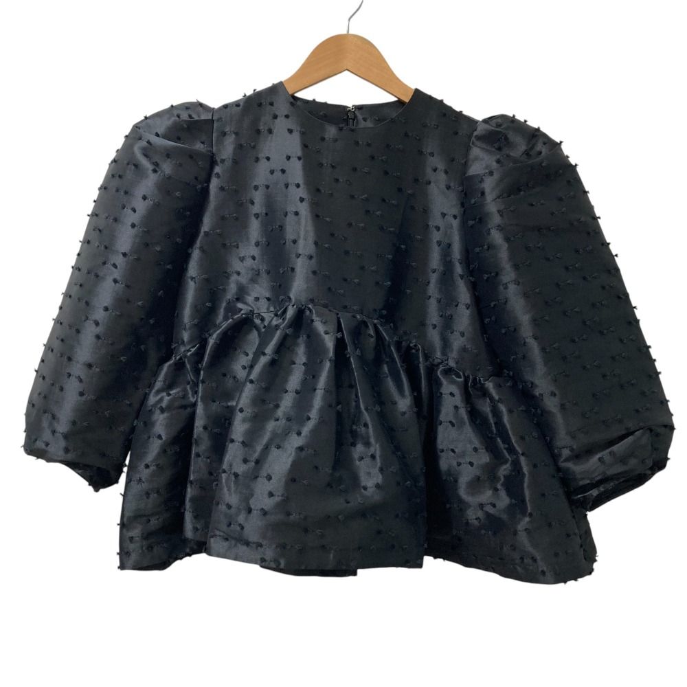 美品 trefle+1 トレフルプラスワン ミニミニリボントップス 美品 trefle+1 トレフルプラスワン ミニミニリボントップス