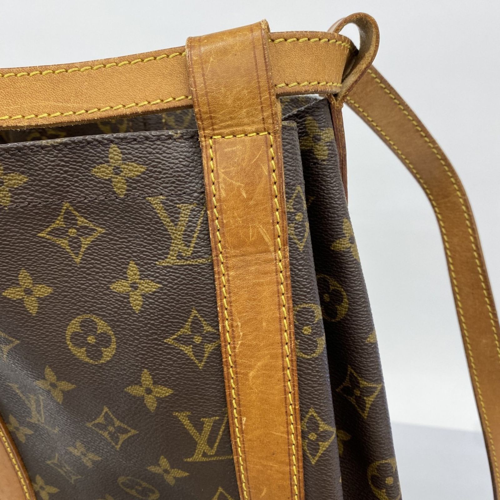 Vuitton ルイ