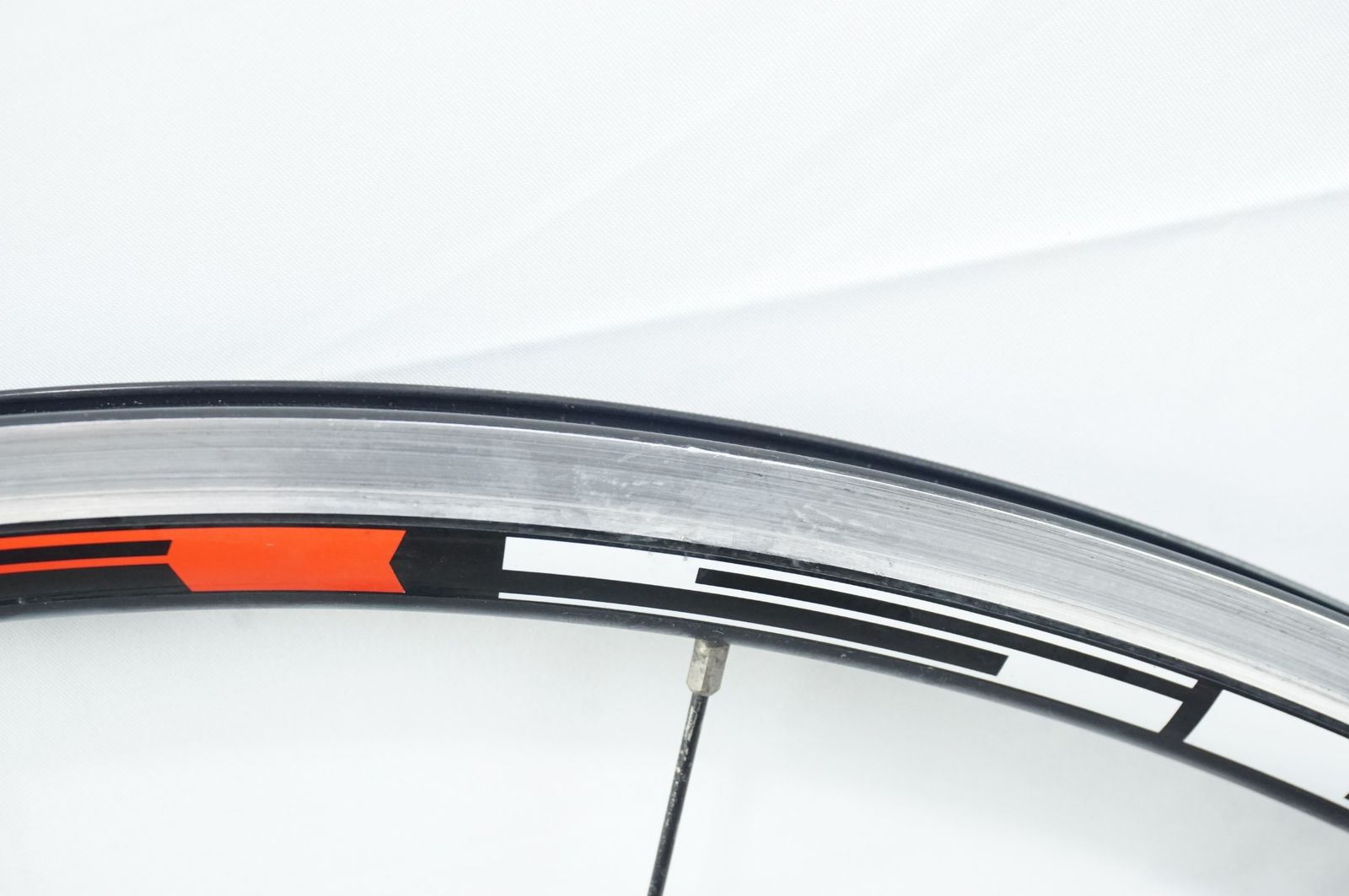 美品 シマノ ホイール WH-R501 フロントのみ SHIMANO WH-R501 WH-R501