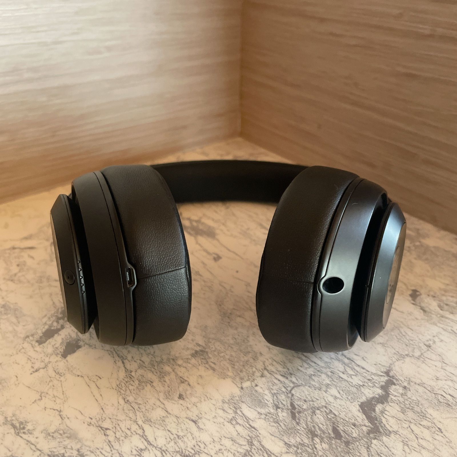 良品⭐️BEATS STUDIO3 WIRELESSマットブラック 良品☆ BEATS STUDIO3 WIRELESS マットブラック ノイズキャンセリング