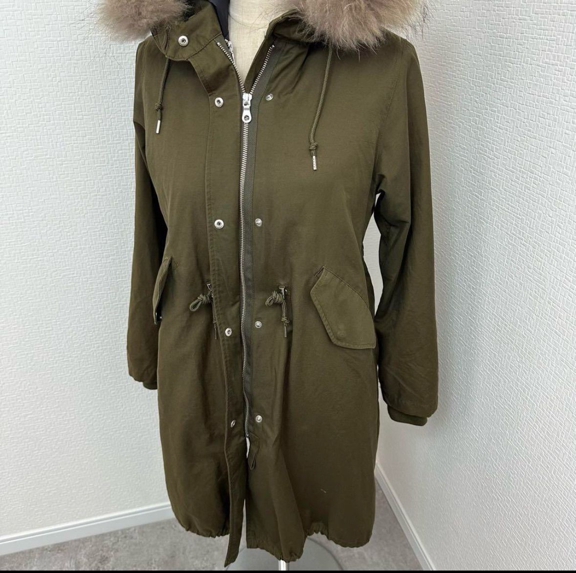 美品　ダウンライナー付き　アーバンリサーチロッソ　モッズコート　ラクーンファー ダウンライナー付き アーバンリサーチロッソ モッズコート ラクーン