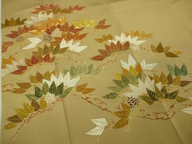 平和屋本店□極上 創業460年・千總 色留袖 駒刺繍 松 枯野色地 金彩
