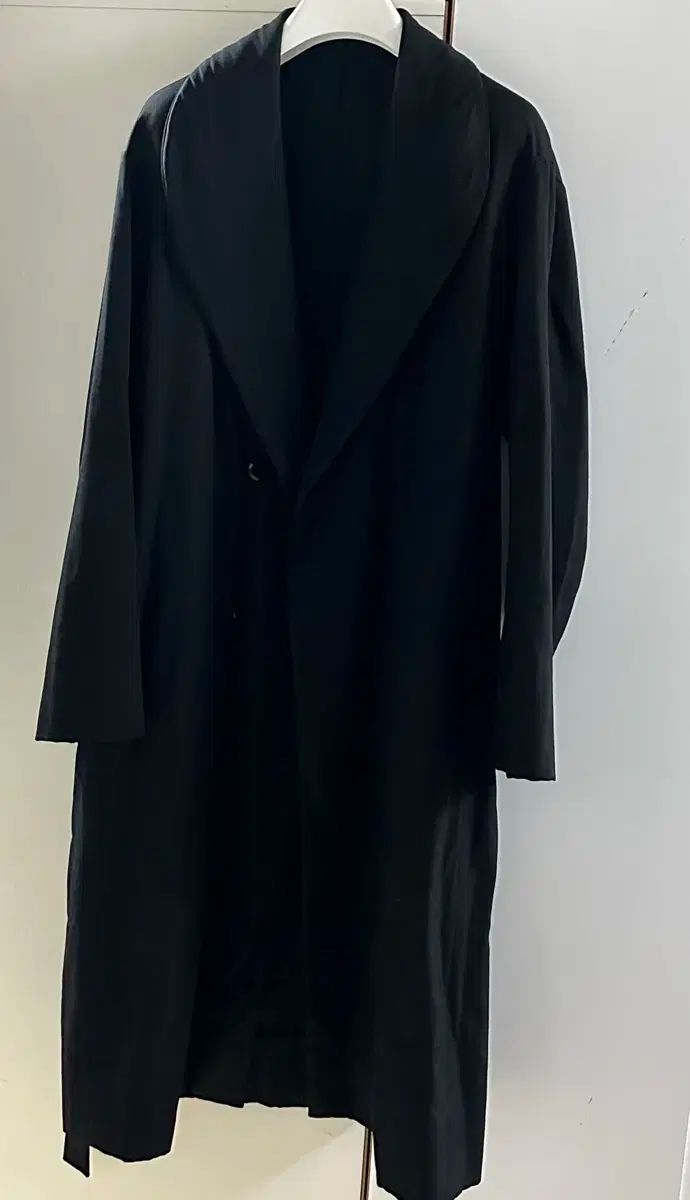 50 LEMAIRE ルメール チベット語 コート 黒