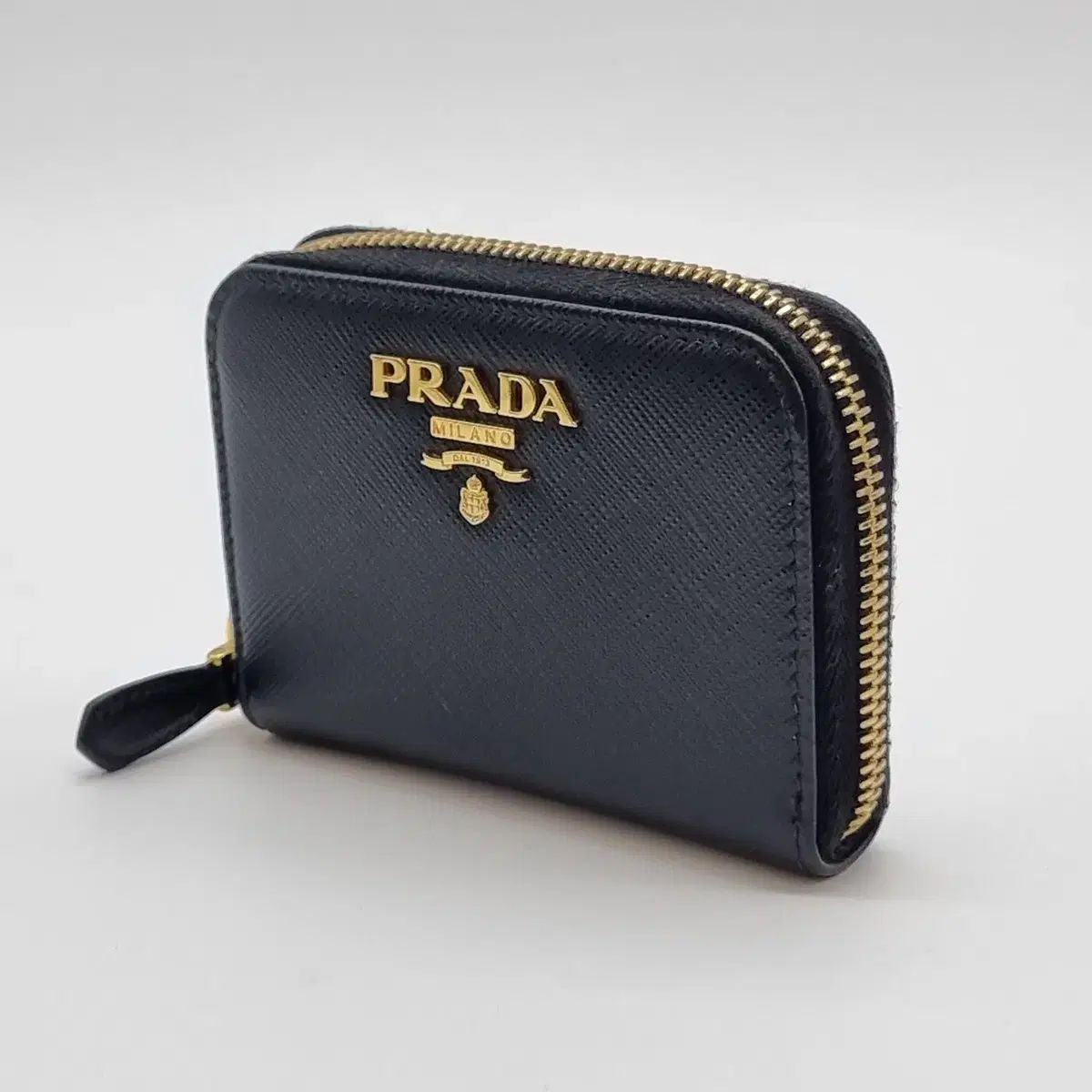 PRADA プラダ