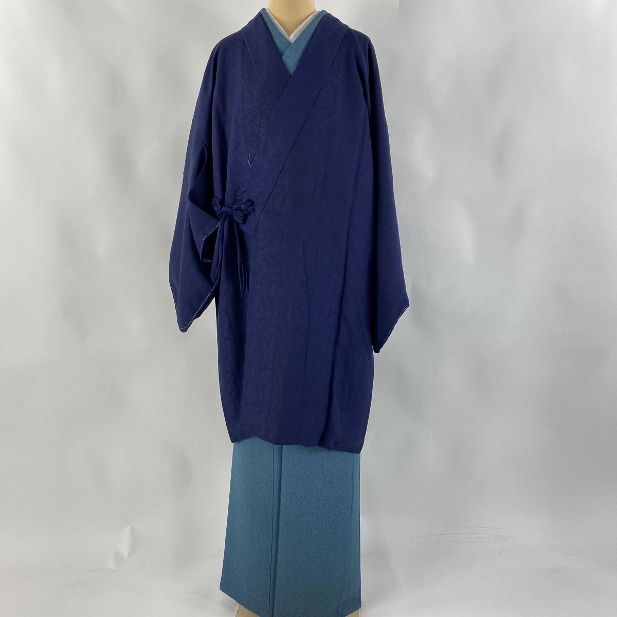 道中着 身丈99.5cm 裄丈66cm M 佐藤昭人 やまと 和装コート 着物衿 落款 証紙 地紋 藍色 正絹