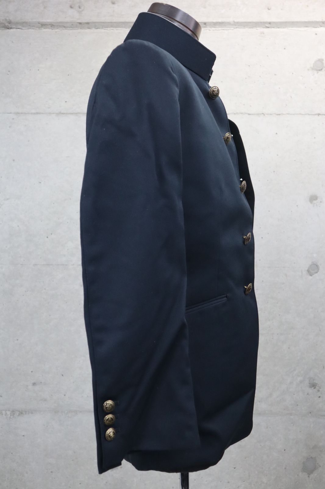 変形学生服