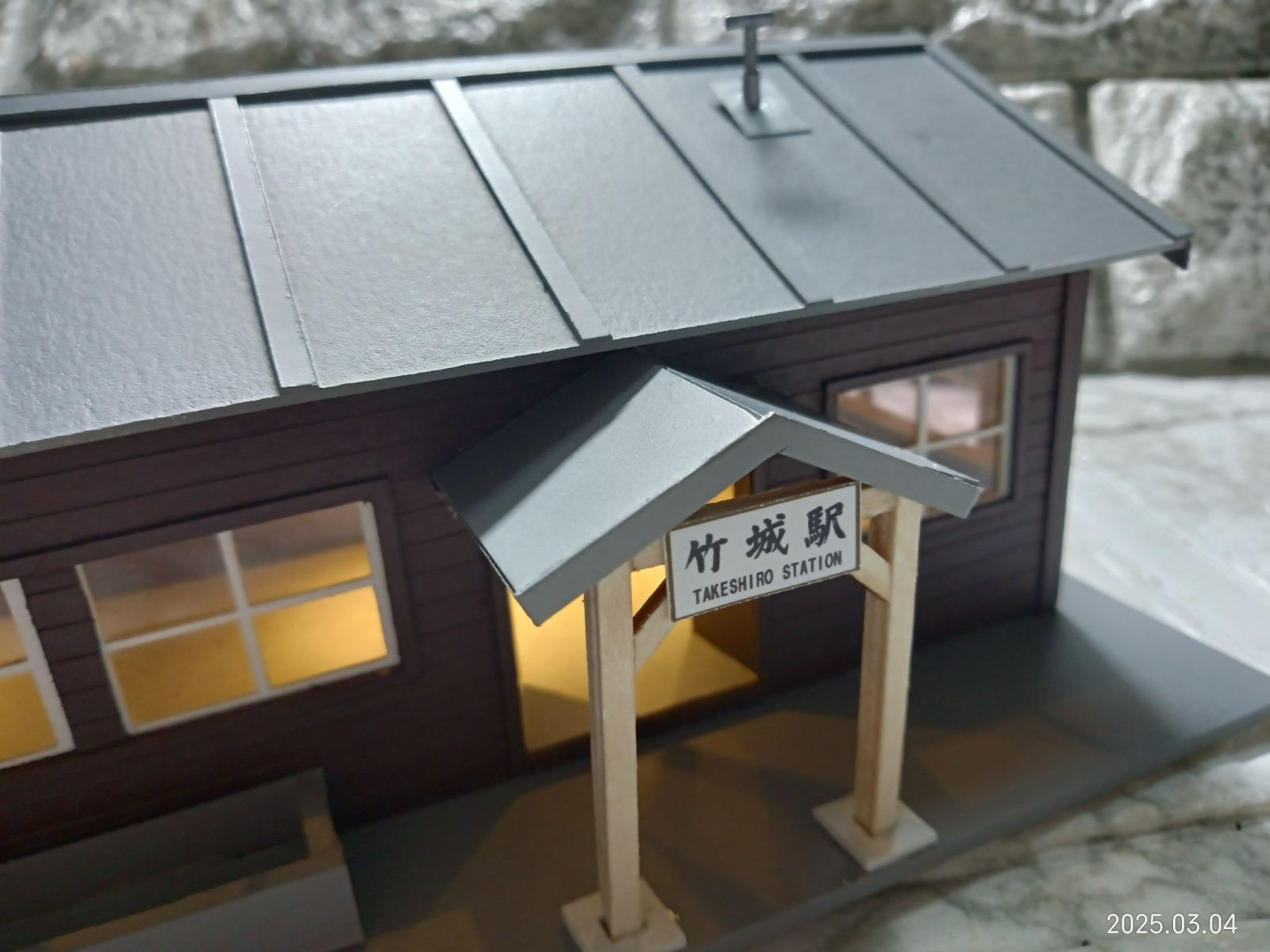 HOゲージ】ローカル木造駅舎 ストラクチャー（☆建屋照明付） - メルカリ