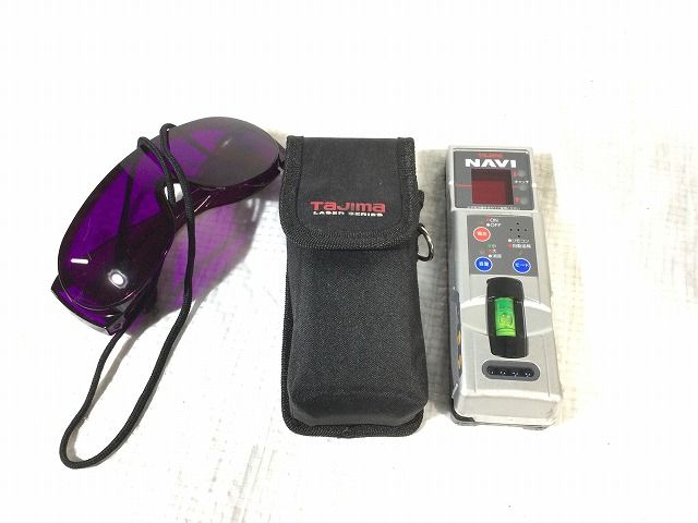 レーザー墨出し器