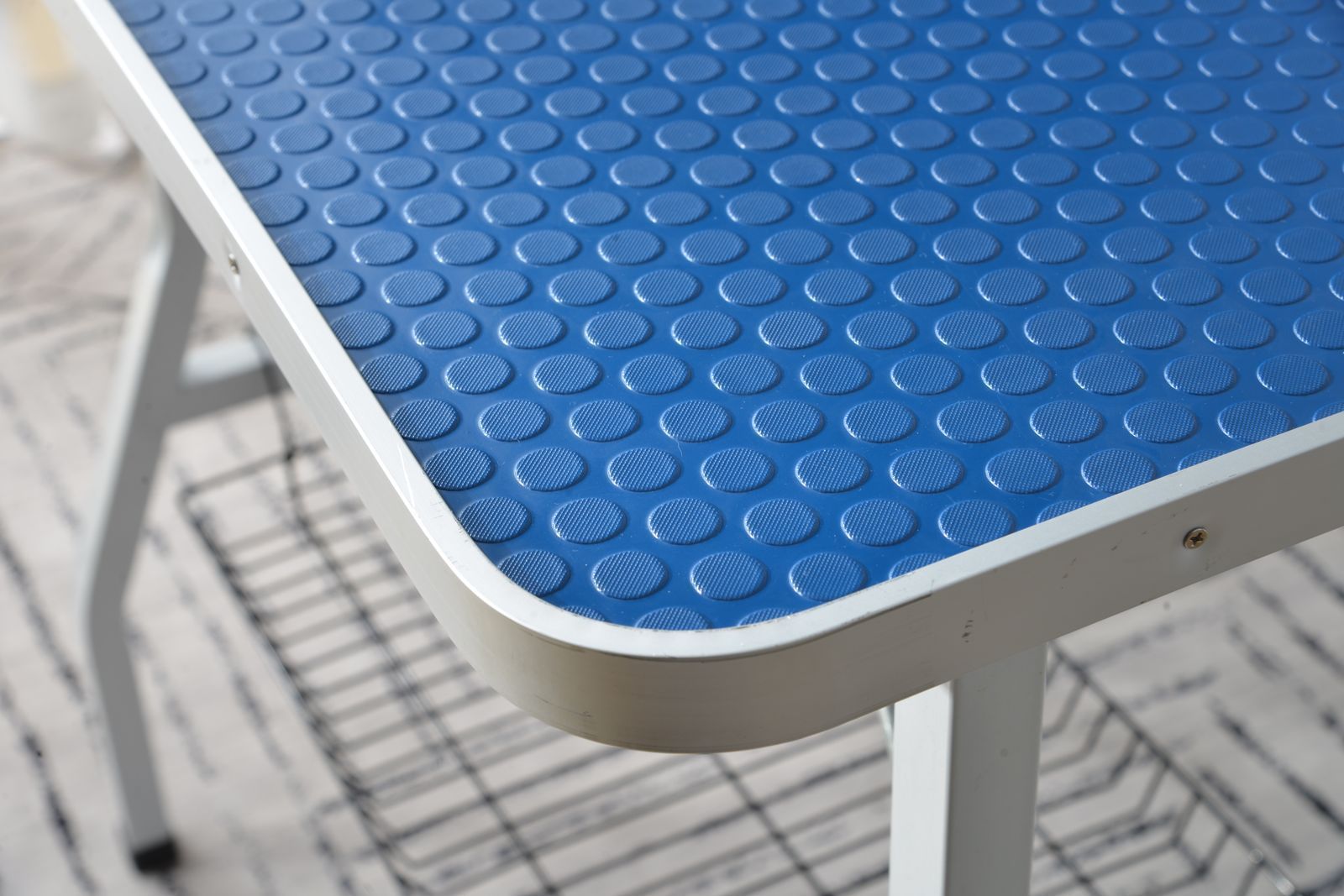 大人気！折りたたみ トリミング台 爪切り バリカン Blue