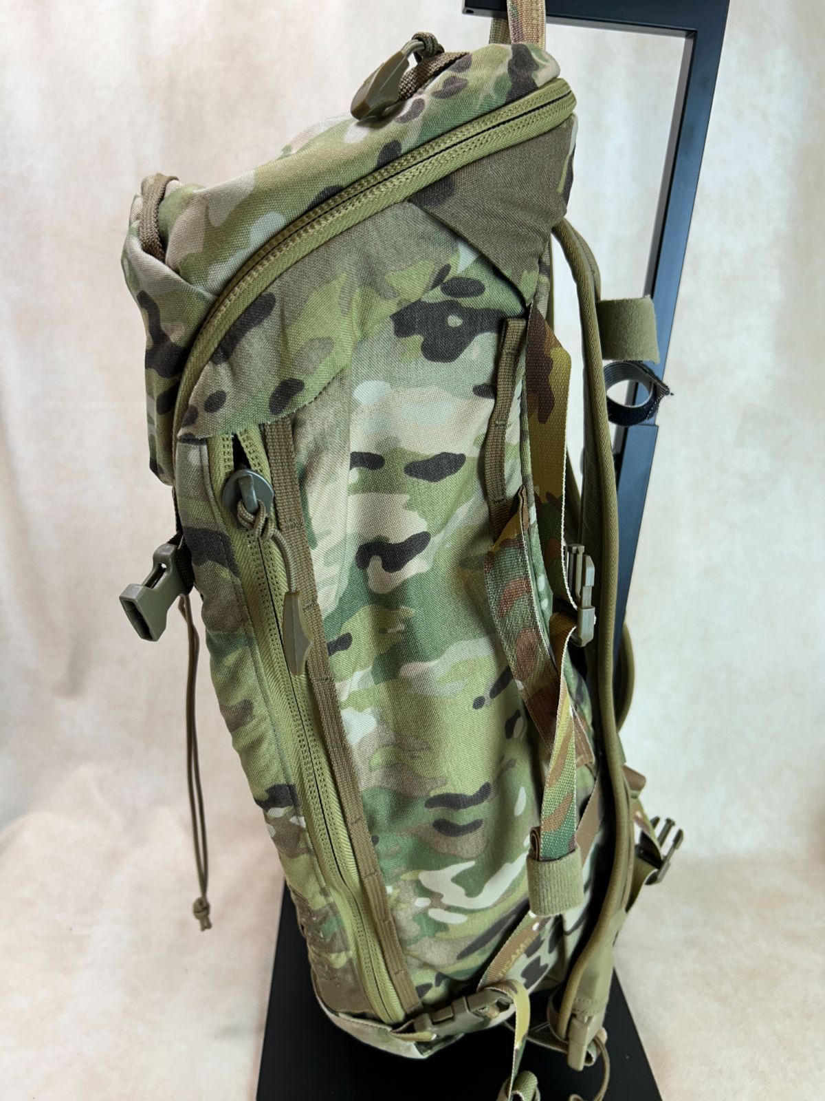 未使用　ARC'TERYX LEAF KHARD 30 アークテリクス　リーフ ARC'TERYX LEAF ASSAULT PACK Khard 30 (アークテリクス リーフ