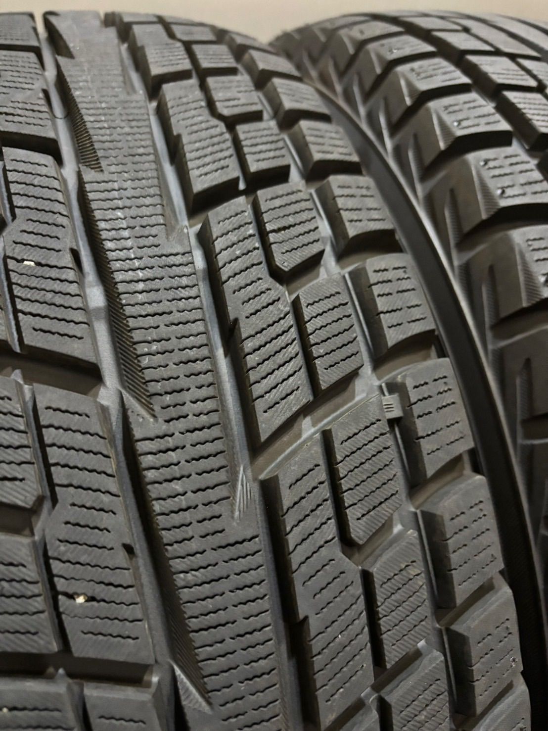 21年製 スタッドレス