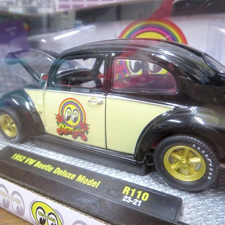 ムーンアイズ ミニカー M2 MACHINES 1:24 MOONEYES 1952
