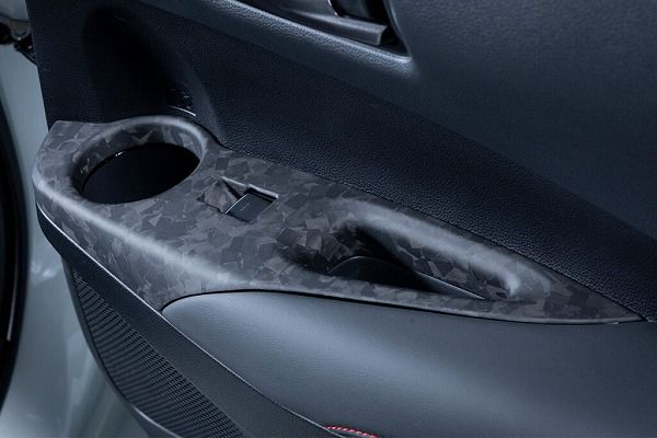 TOMS/トムス メーターインナーフード トヨタ GRカローラ 4WD，RZ