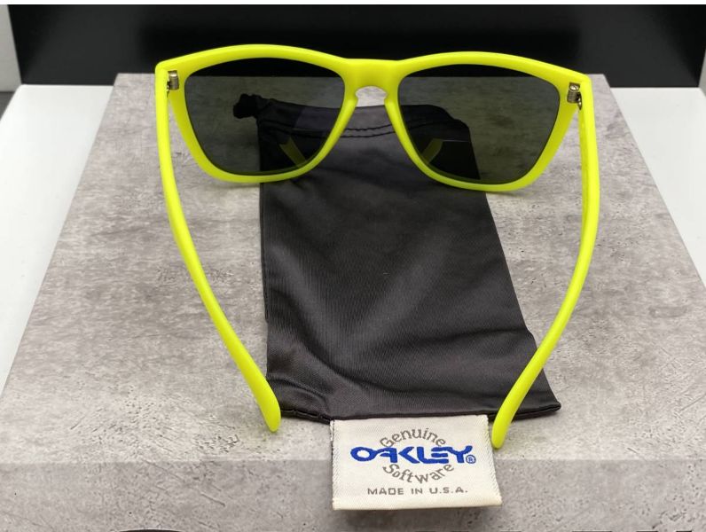 Oakley Frogskins サングラス イエロー s-l400.jpg