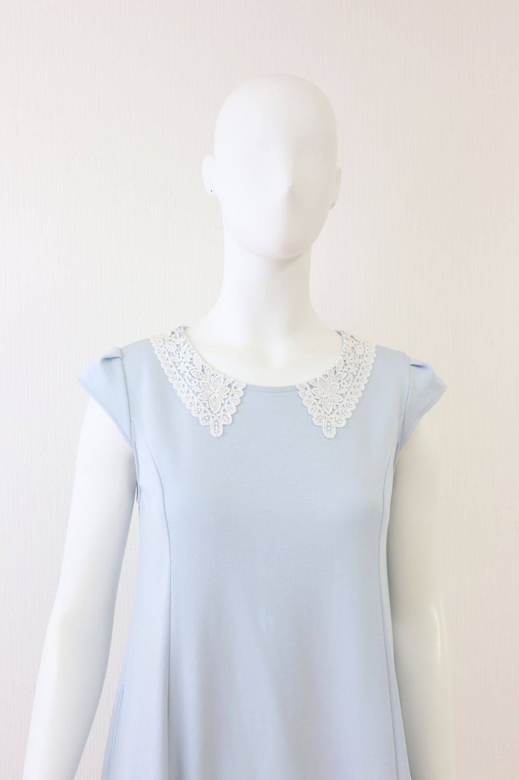 Rene　ベアトップ　ニットトップス　6422230　2024年商品　ベージュ　売れ筋商品|||ルネ Rene（ルネ） ベアトップ ニットトップス 6422230