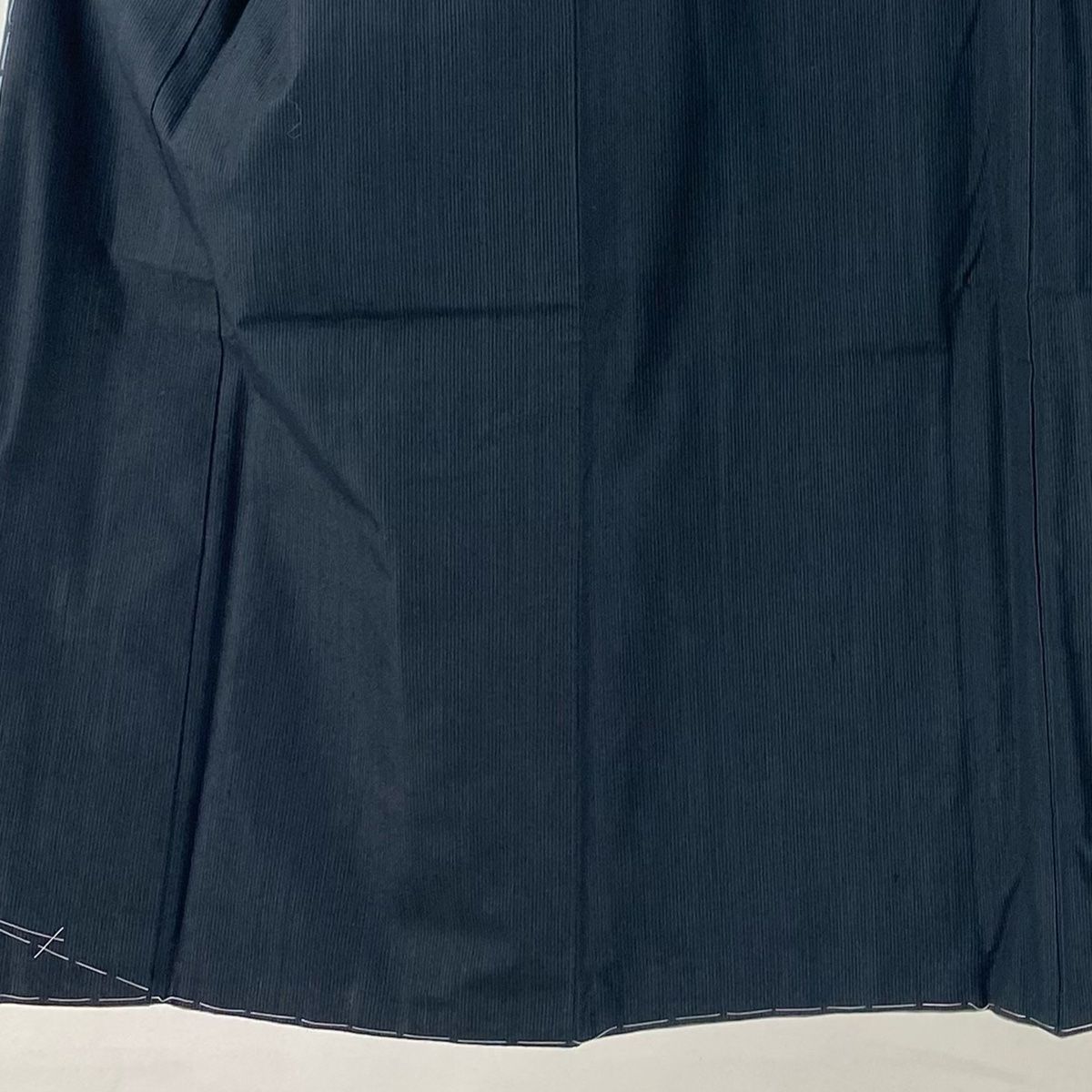 男着物 身丈142cm 裄丈71.5cm M 袷 結城紬 奥順 はたおり娘 証紙 縦縞 墨色 正絹