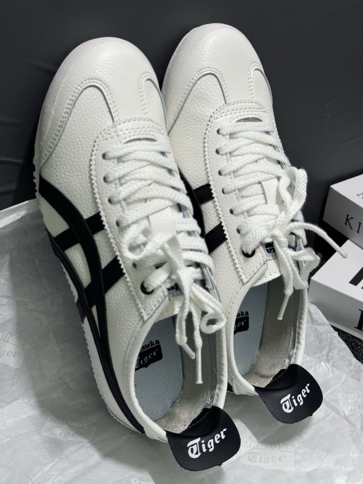 中古・古着通販】Onitsuka Tiger (オニツカタイガー) ローカット