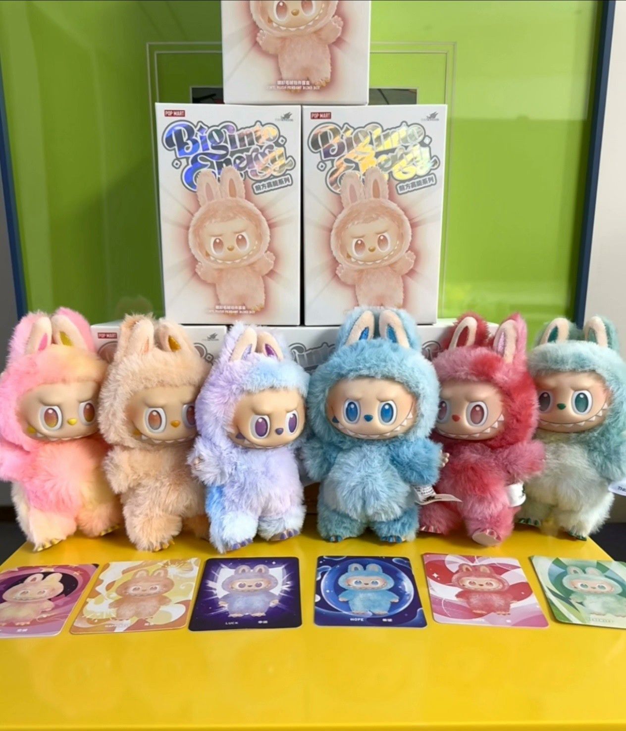 THE MONSTERS Big into Energy ぬいぐるみ アソートボックス POP