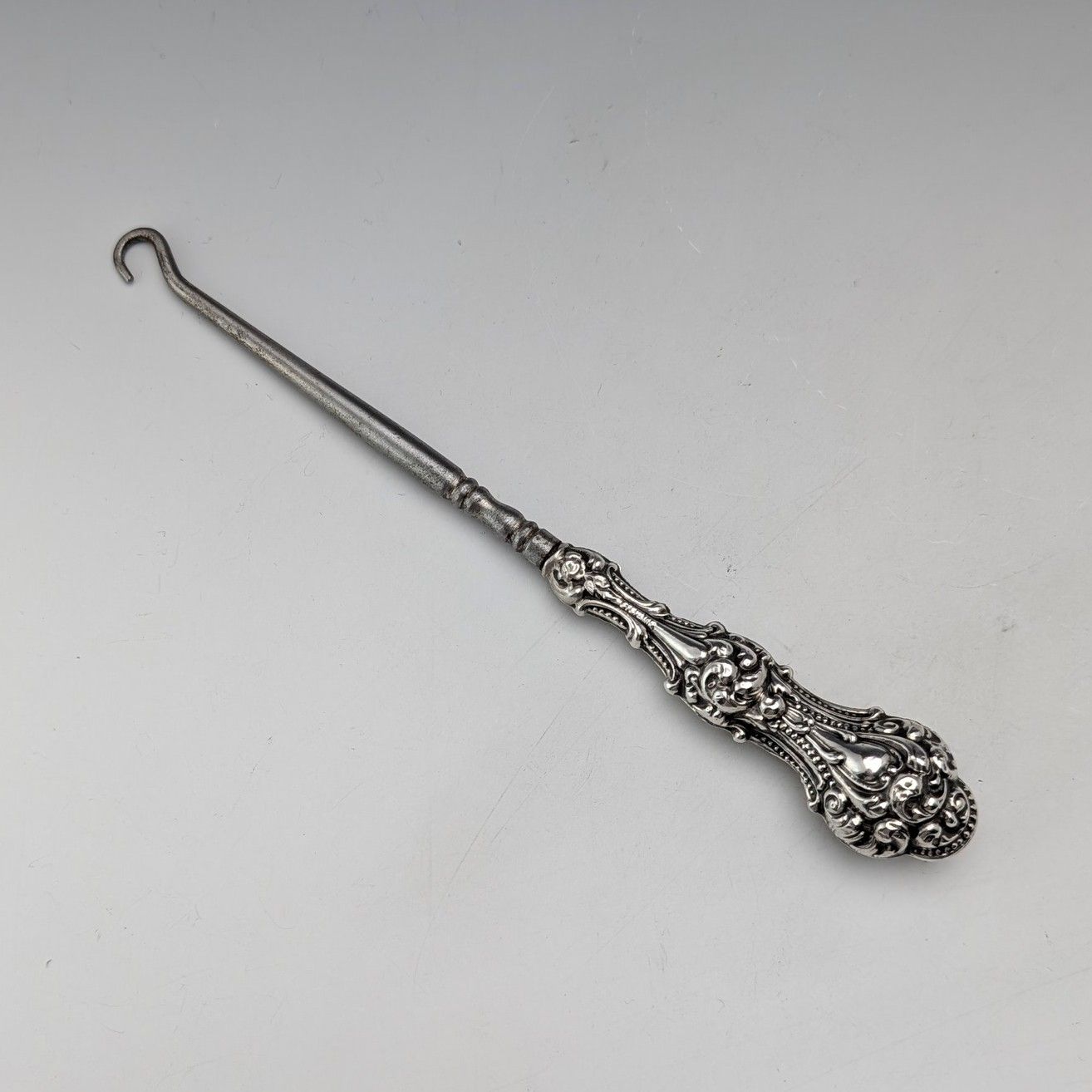 【英国】【純銀ハンドル】 靴べら / ボタンフック 1903年 専用ケース 1903年 英国アンティーク 純銀ハンドル シューホーン ボタンフック