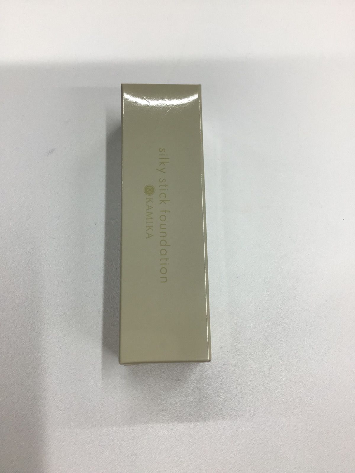 F374 KAMIKA シルキースティック ファンデーション ベージュ SPF50|PA 11g 使用期間 2026|03|25