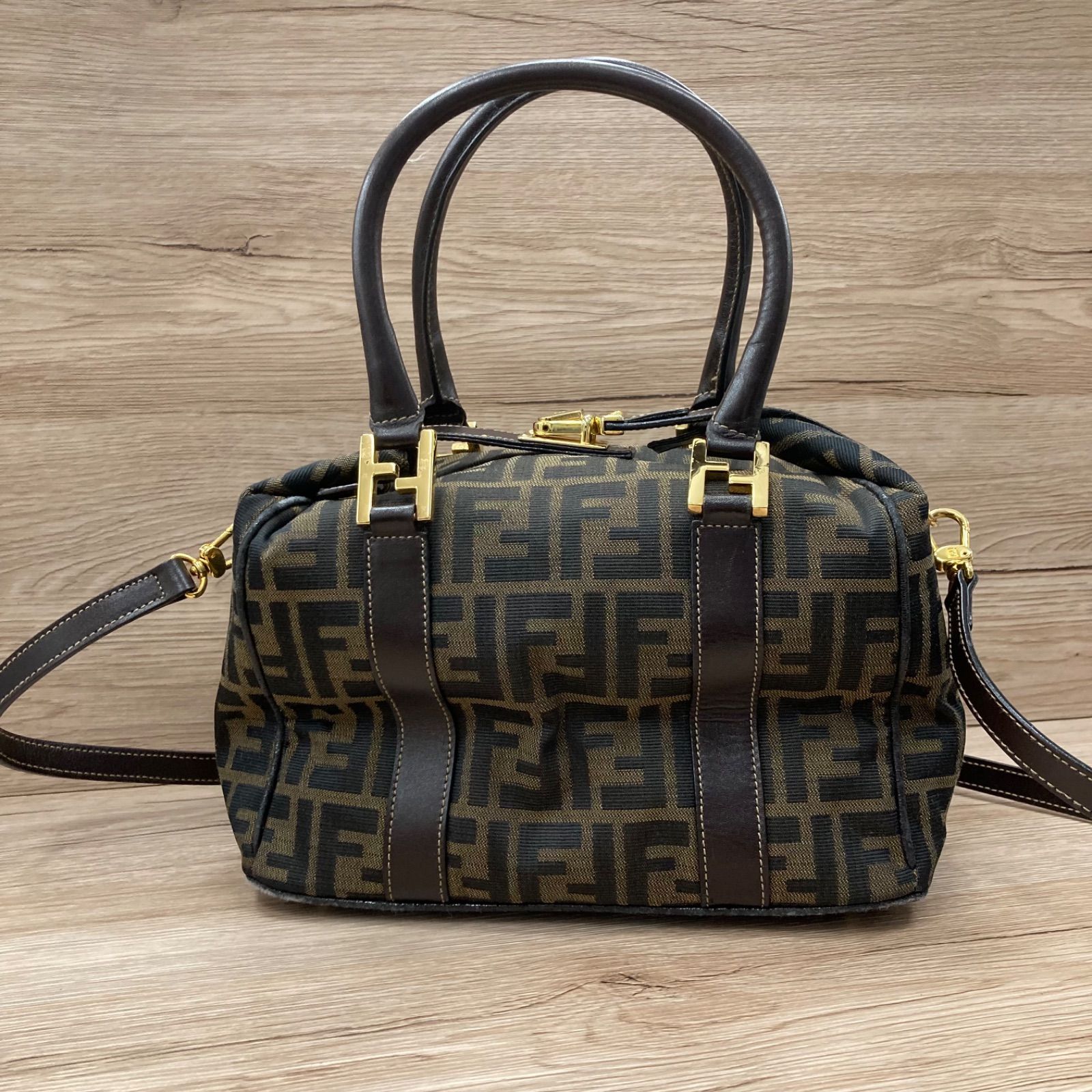 FENDI】ズッカ FFロゴ柄 ショルダーバッグ 楽天市場】【最大5000円OFF