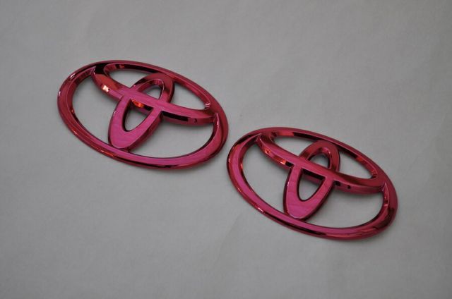 ＵＺＳ１８系マジェスタ　レッドメッキエンブレム３点ＳＥＴ　　INVENTER/grow/メッキ/ブラッククローム/ゴールド/車エンブレム/車パーツ/