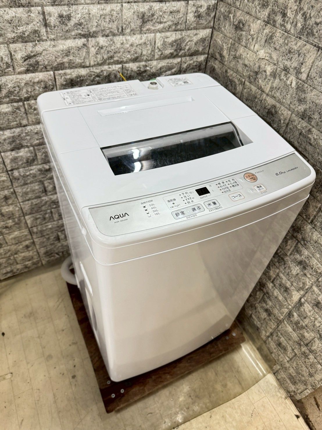 【美品】大阪送料無料★3か月保障付き★洗濯機★アクア★6kg★2021年★AQW-S60J★SS5 大阪送料無料☆3か月保障付き☆洗濯機☆アクア☆6kg☆2021年☆AQW-S60J