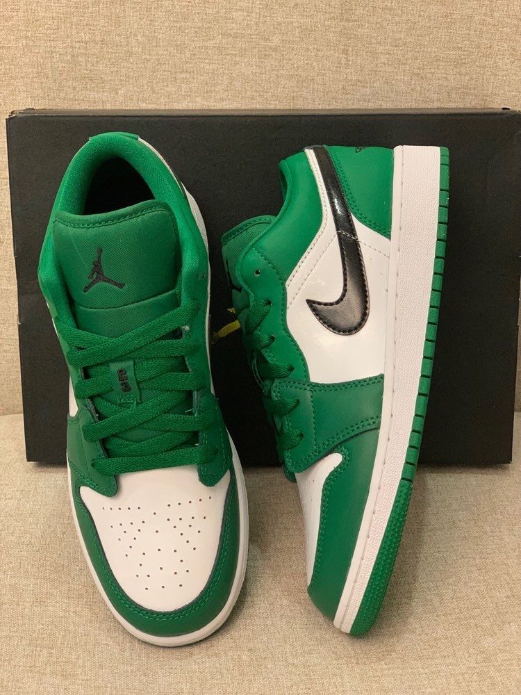 NIKE/ナイキ AIR JORDAN 1 LOW PINE GREEN　553560 301 グリーン