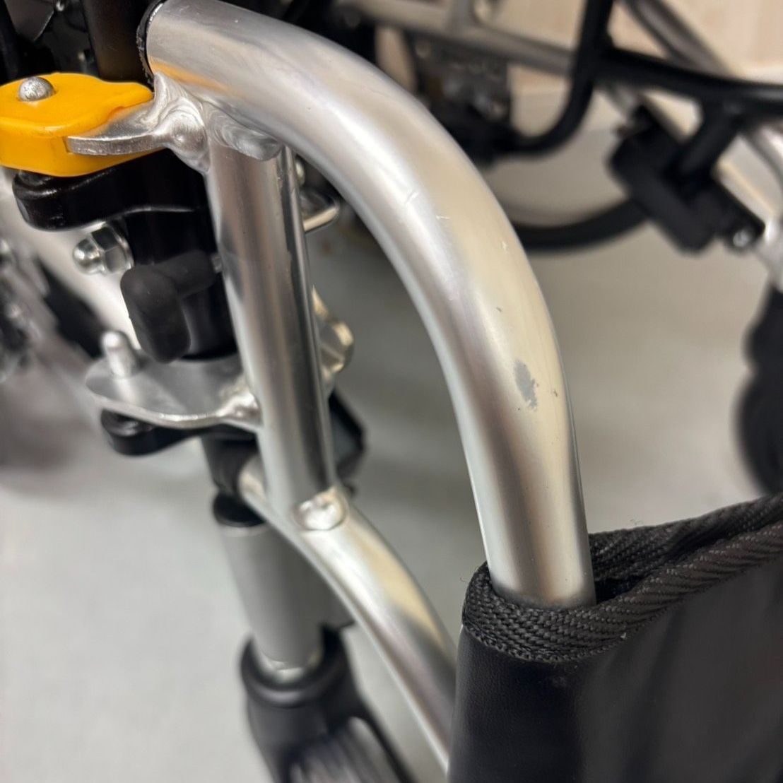 ティルト リクライニング