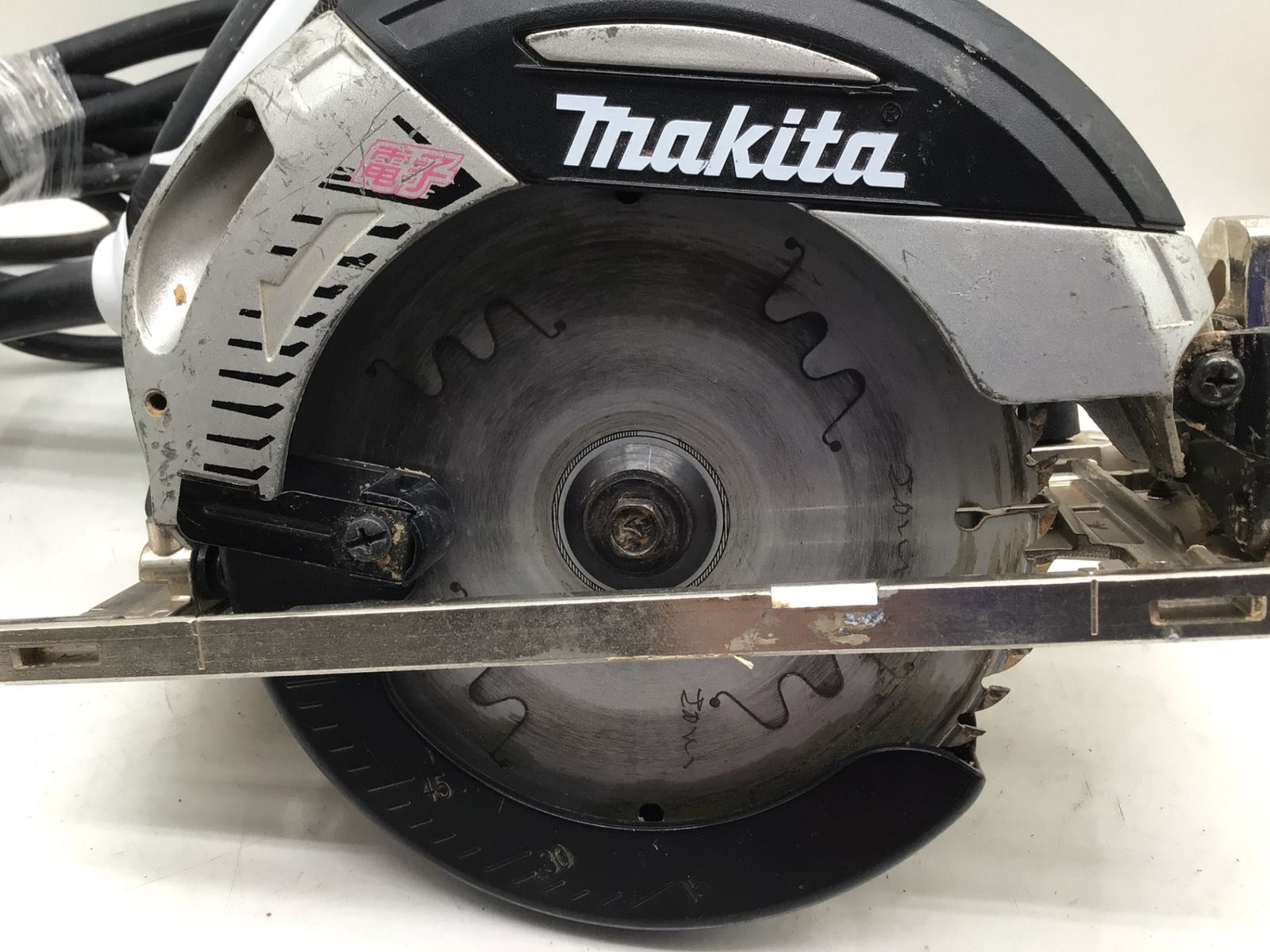 品 Makita マキタ 147mm電子マルノコ 5332C ITJK8YLJ0EXK エコツール笠寺店 M02