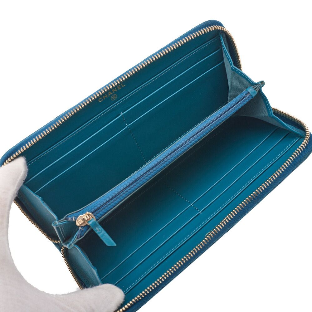 CHANEL シャネル シャネル19 マトラッセ ラウンド長財布 ラムスキン