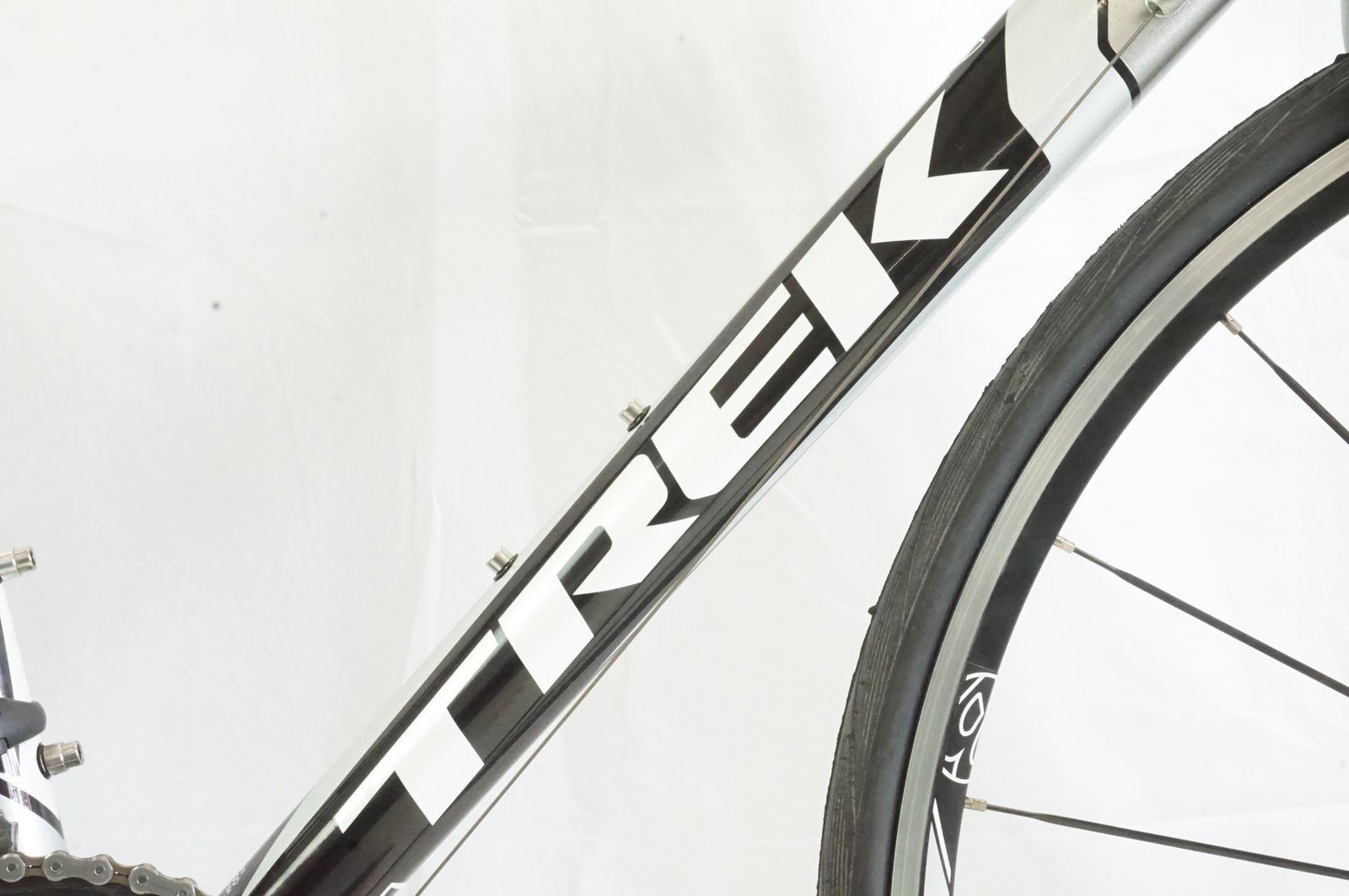 TREK 「トレック」 2.3 C H2 2011年モデル ロードバイク / バイチャリ 