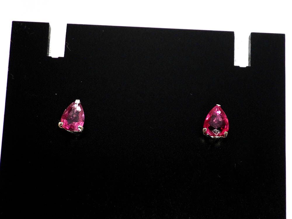 ルビーピアス Pt900 Ruby0.15ct×2 Earring
