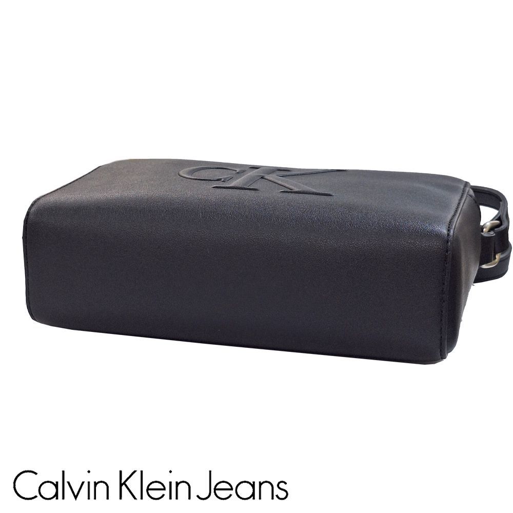 新品】カルバンクライン ジーンズ ミニショルダーバッグ 斜め