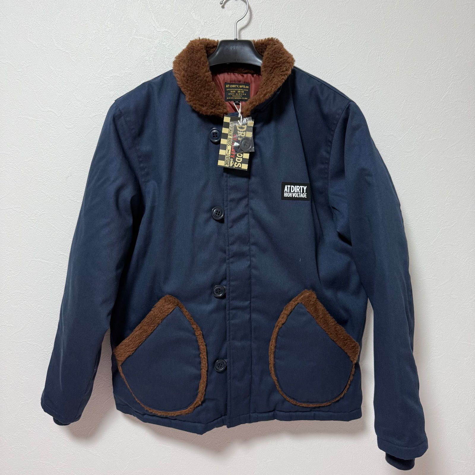 アットダーティー デッキダウンジャケット