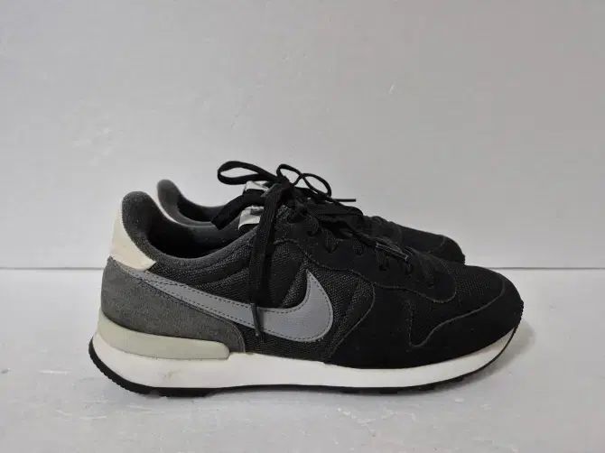 【雷市場（ポンジャン）商品韓国直送】NIKE(ナイキ) メンズ スニーカー 270