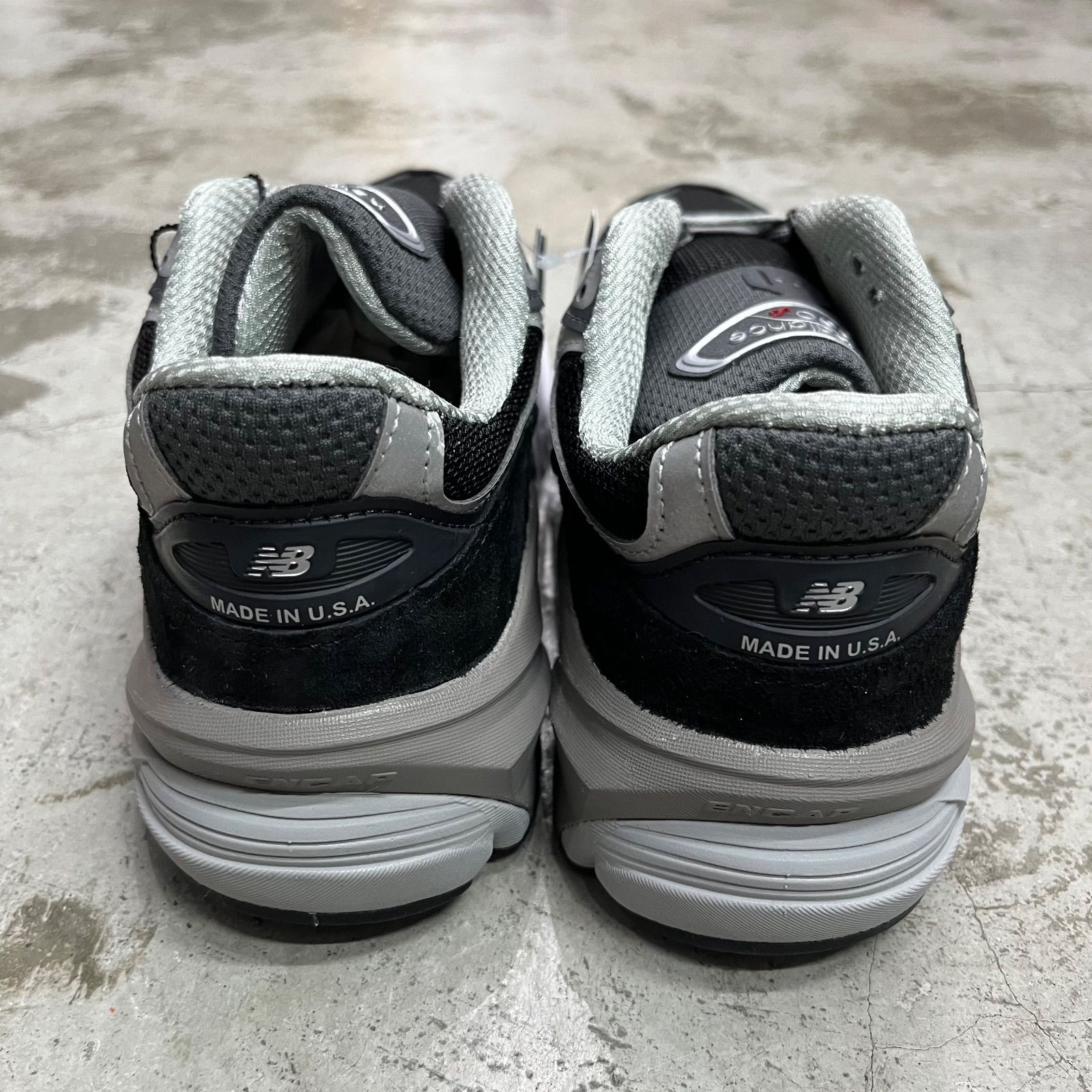 ニューバランス