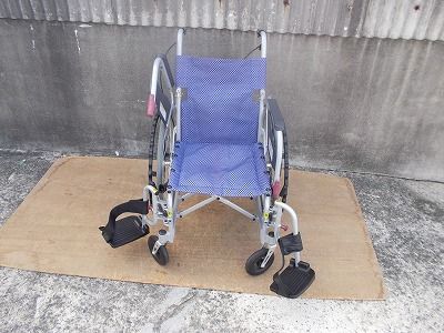  一部地域を除く カワムラ自走式車椅子KFP 22-40 SB TS-25-1014-05 自走用車椅子 車椅子