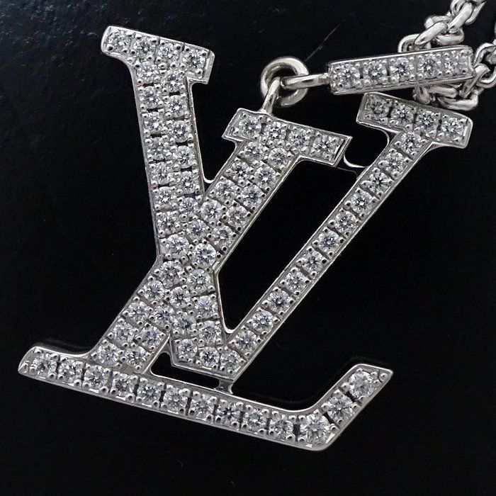 LOUIS VUITTON ルイヴィトン パンダンティフ LV GM ペンダント Q93670